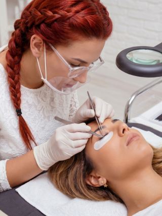 Lash Artist